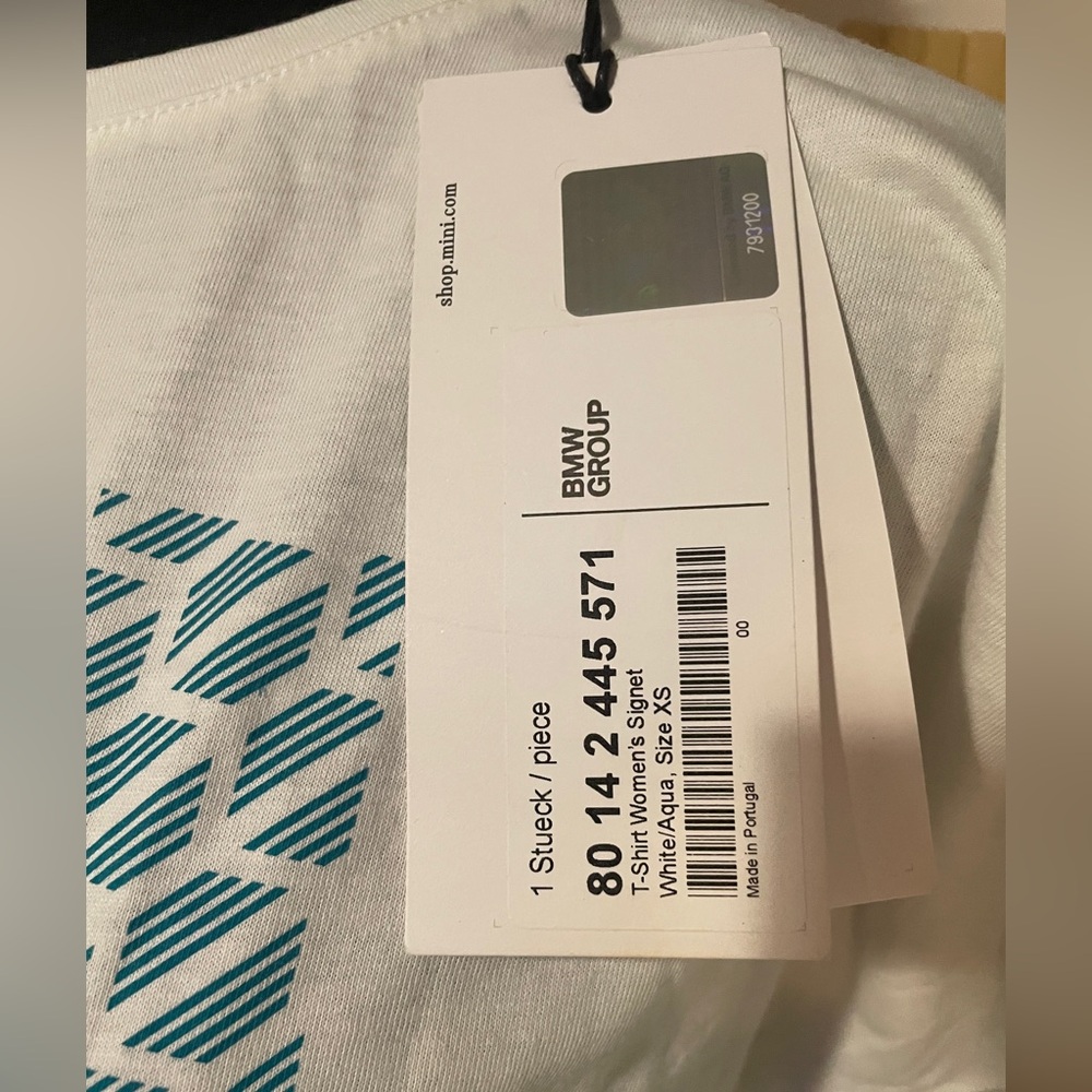 NWT Officially Licensed MINI White T-Shirt with Blue Pattern XS